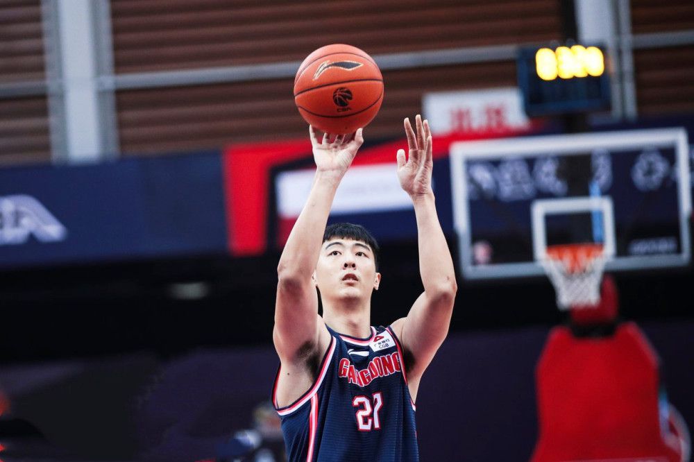 在1-1战平阿森纳后，利物浦门将阿利森在接受俱乐部官网采访时表示，球队并不完全满意只拿1分。